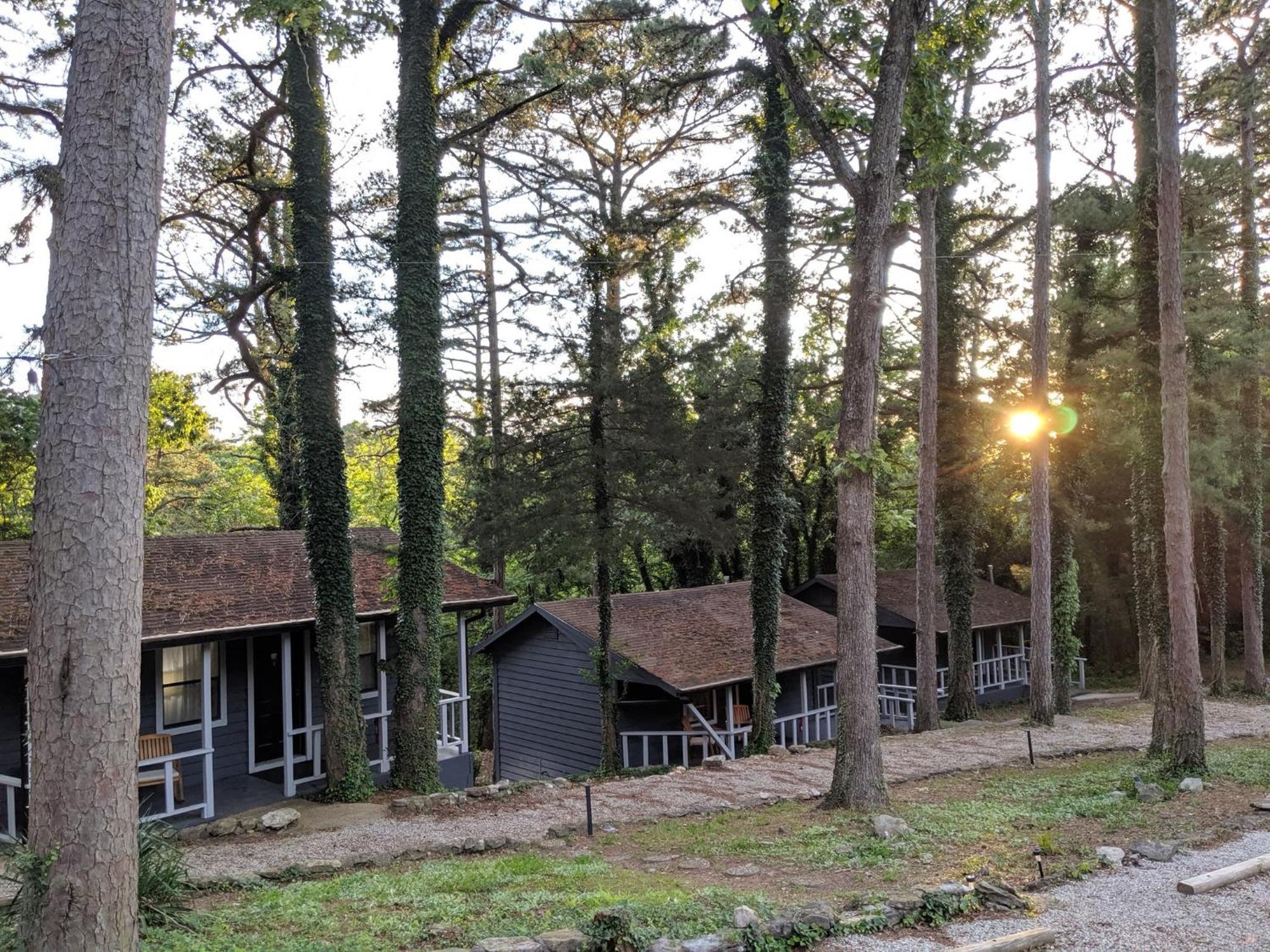 Adventure Cabin 5 - King W Private Hot Tub Villa Eureka Springs Exterior photo